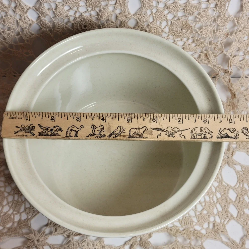 Royal Doulton Lambethware Florinda Covered Casserole Dish L.S.1042 England‎